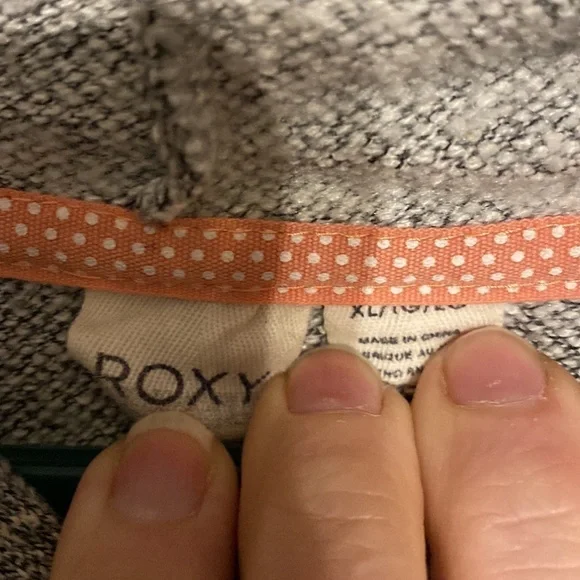 Roxy scoop dance pancho hoodie​​​​ - Picture 5 of 7